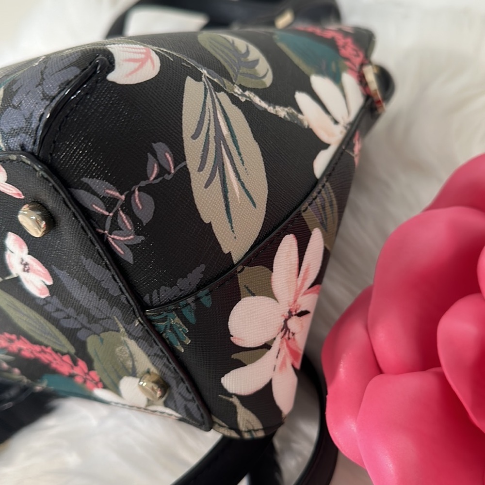 Kate Spade ♠️ botanical Lottie and wallet set - Picture 9 of 10